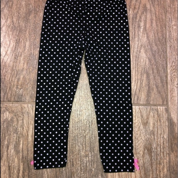 5/$10 Girl's size 4 black polka dot pants with pink bows at bottom - Picture 7 of 8